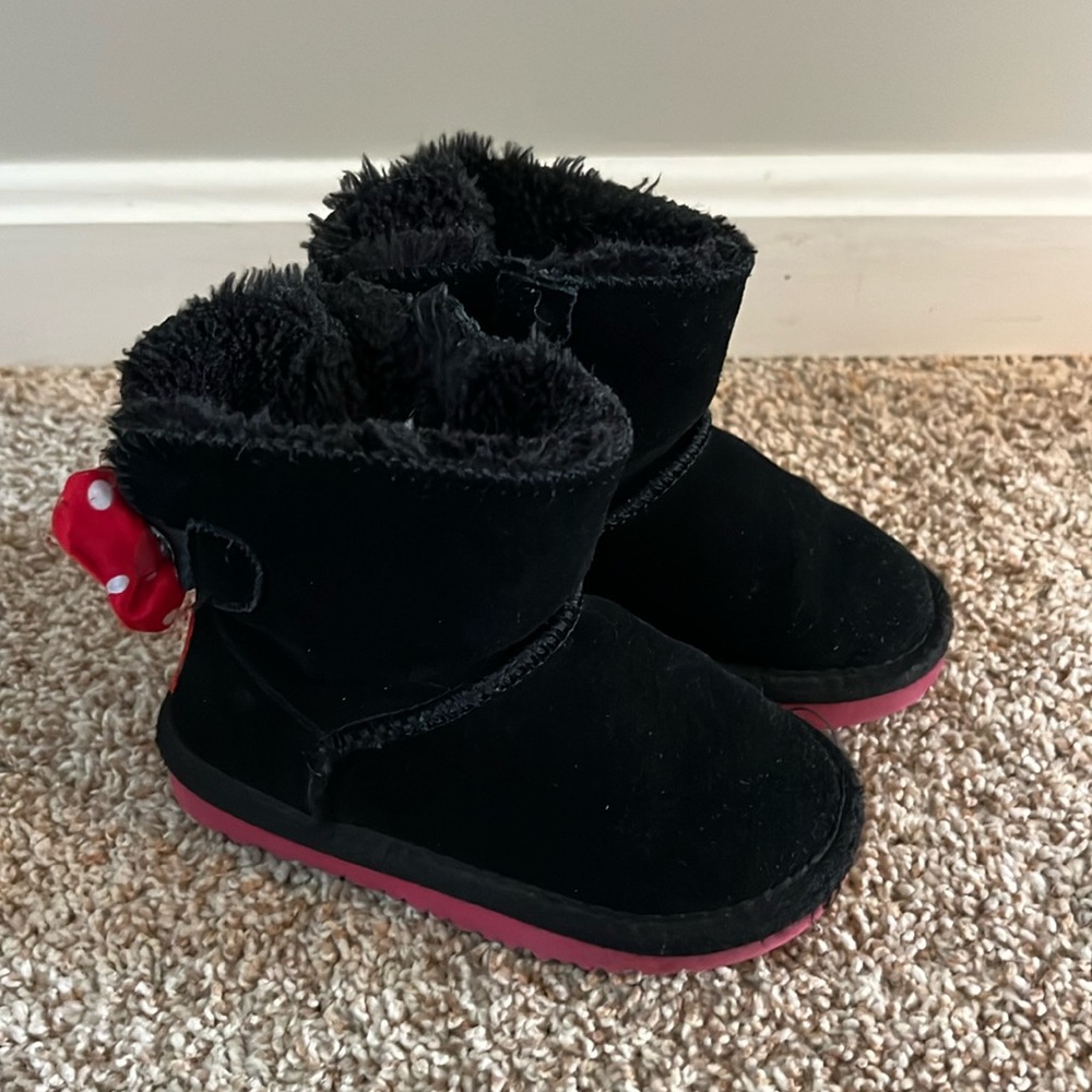 Minnie Mouse UGG